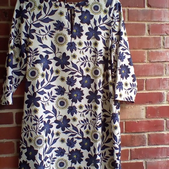 BEIGE  DRESS - Picture 3 of 4